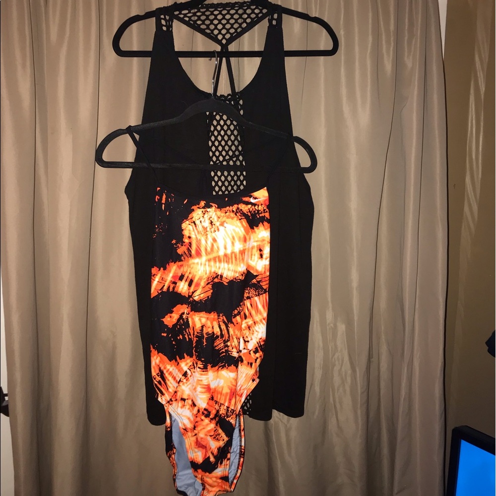 Woman’s Nike Bathing Suit & Beach Cover Up